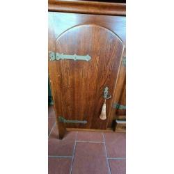 Houten bar kast (bieden)