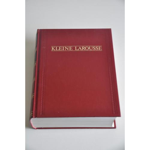 Kleine Larousse.