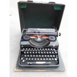 Typmachine Olympia Simplex
