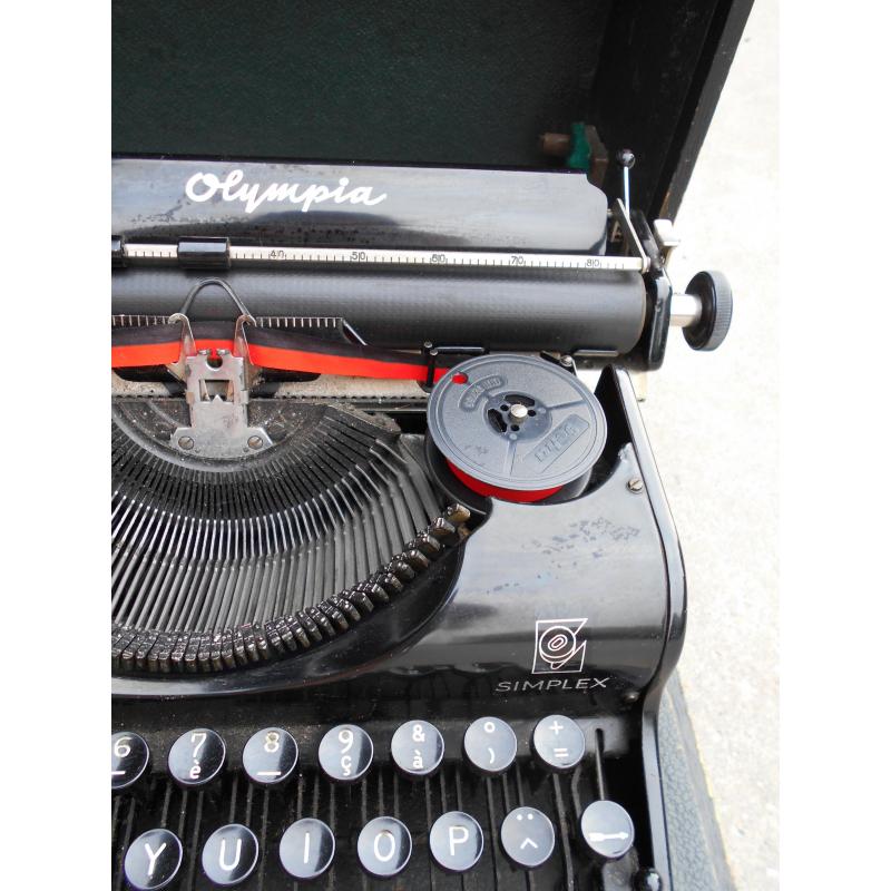 Typmachine Olympia Simplex