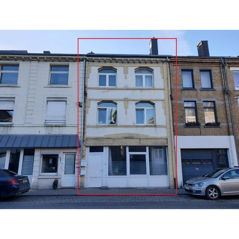 BERTRIX: Opbrengstpand met 1 appartement en 1 triplex – VAS1346