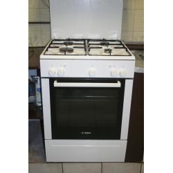 BERTRIX: Opbrengstpand met 1 appartement en 1 triplex – VAS1346