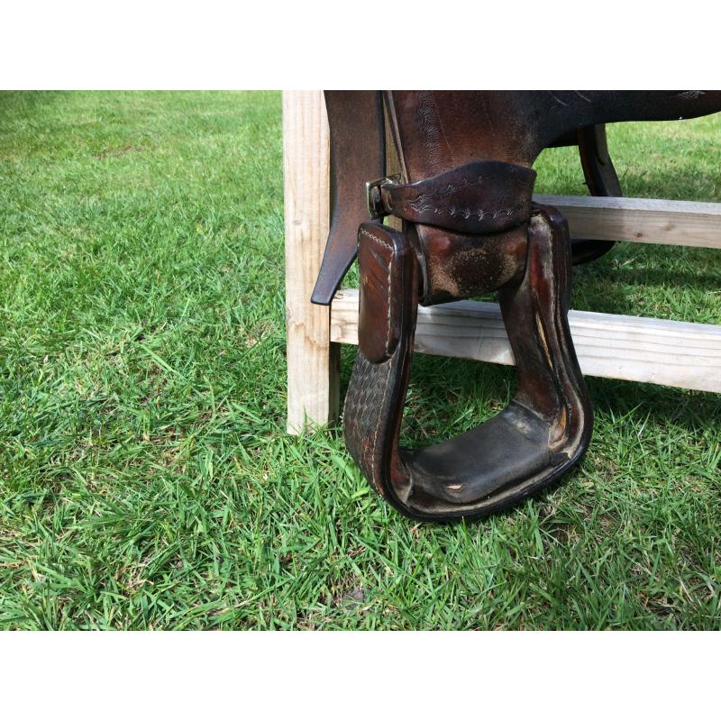Western zadel 16 inch merk Special Horses