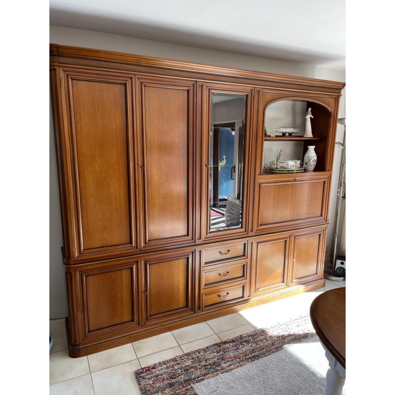 Kersenhouten wandkast