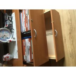 Complete bureau