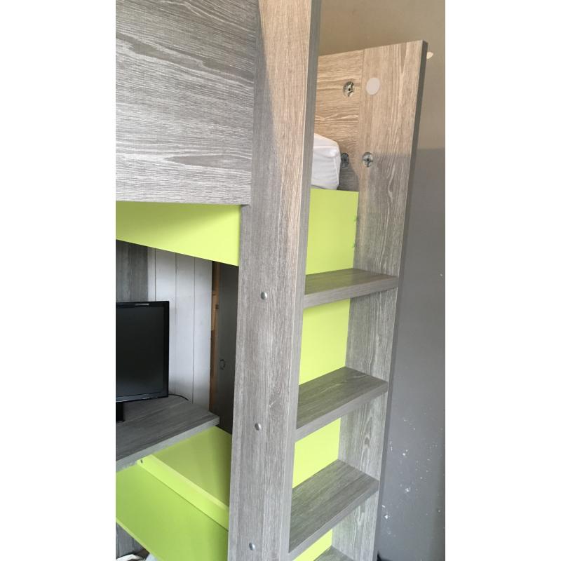 Hoogslaper compleet kast-bureau
