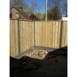 AANBIEDING! Hout/Beton schutting al vanaf €70,- p/m
