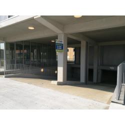 Parking Aarschot Gaston Eyskensplein te huur