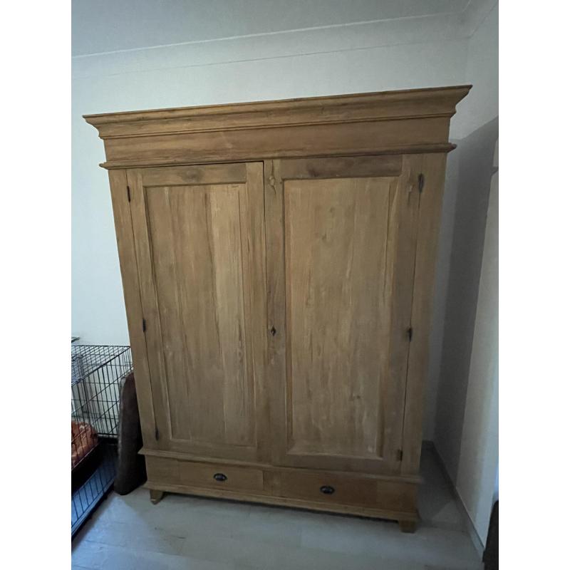 Garderobe kast in teakhout