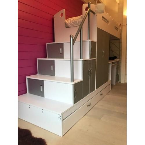 Multifunctionele hoogslaper