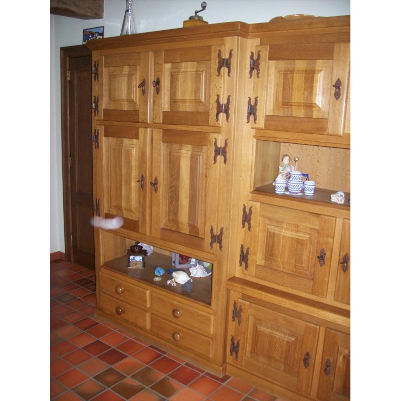 Eiken wandkast