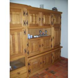 Eiken wandkast