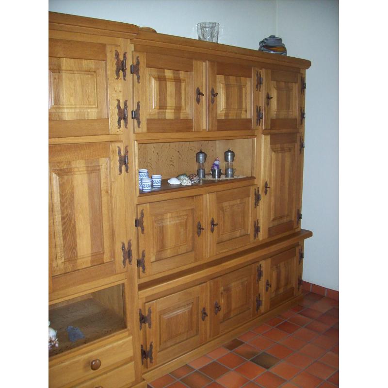 Eiken wandkast