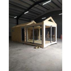 Tuinhuisje