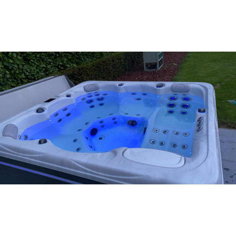 Jacuzzi 6 Miami 6 personen 1600 liter aankoop 2021