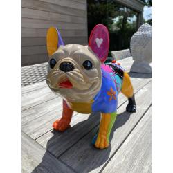Bulldog in polyester handbeschilderd