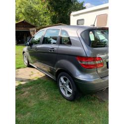 Mercedes  b180 diesel 2009’