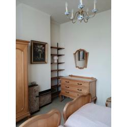 Slaapkamer in kersenhout