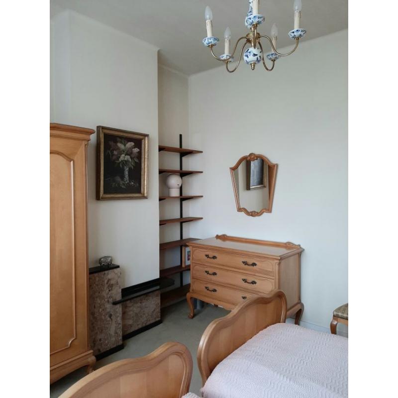 Slaapkamer in kersenhout