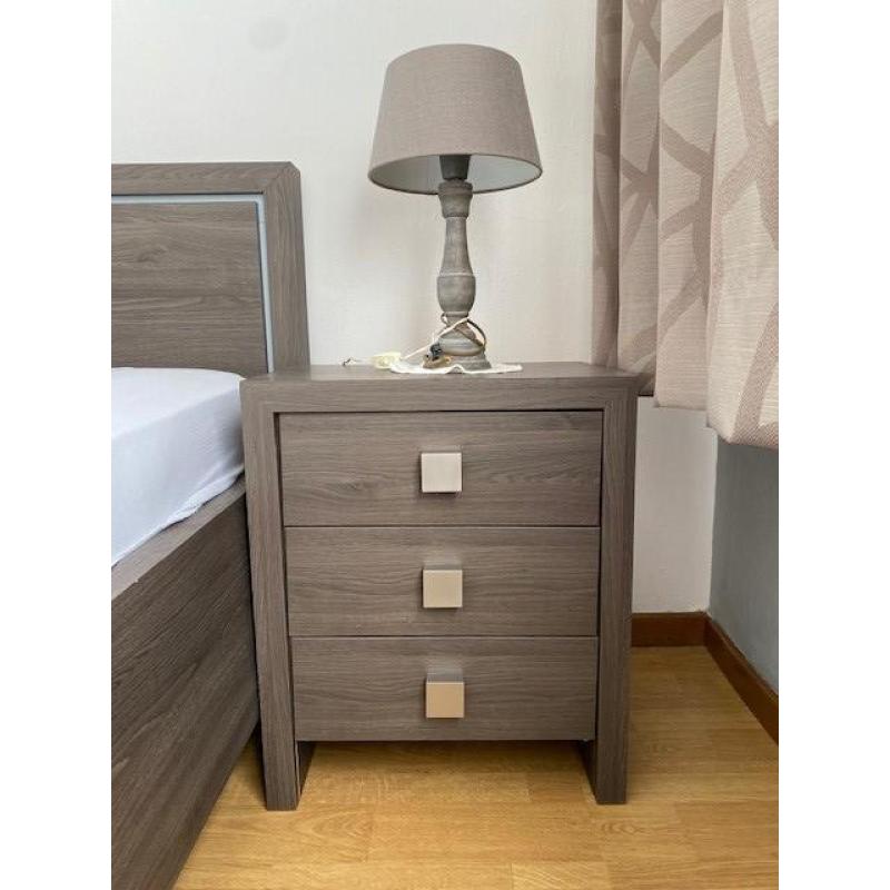 Complete slaapkamer te koop