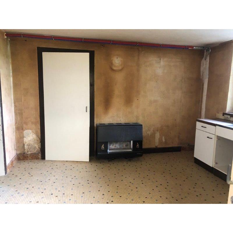 ANDENNE: Te renoveren hoekwoning – VAS1393