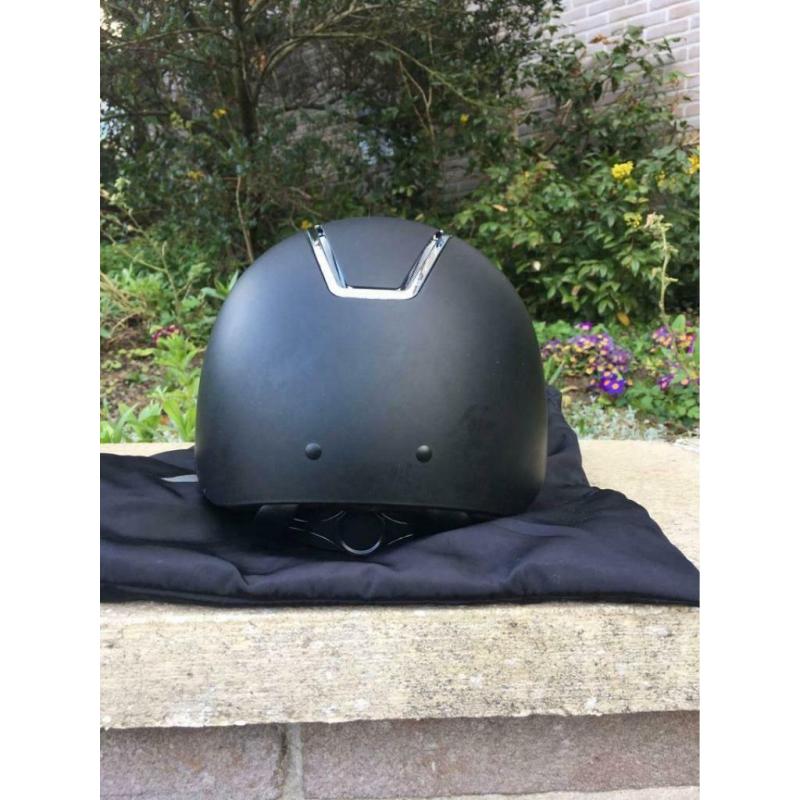 Harry's Horse Cap Royal Matt - Black & Silver - 55-57cm