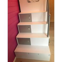 Multifunctionele hoogslaper
