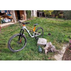 Canyon Spectral CF8 2018