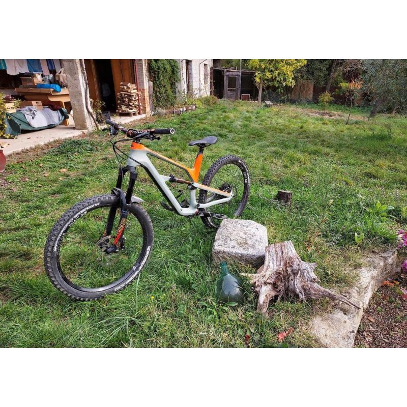 Canyon Spectral CF8 2018