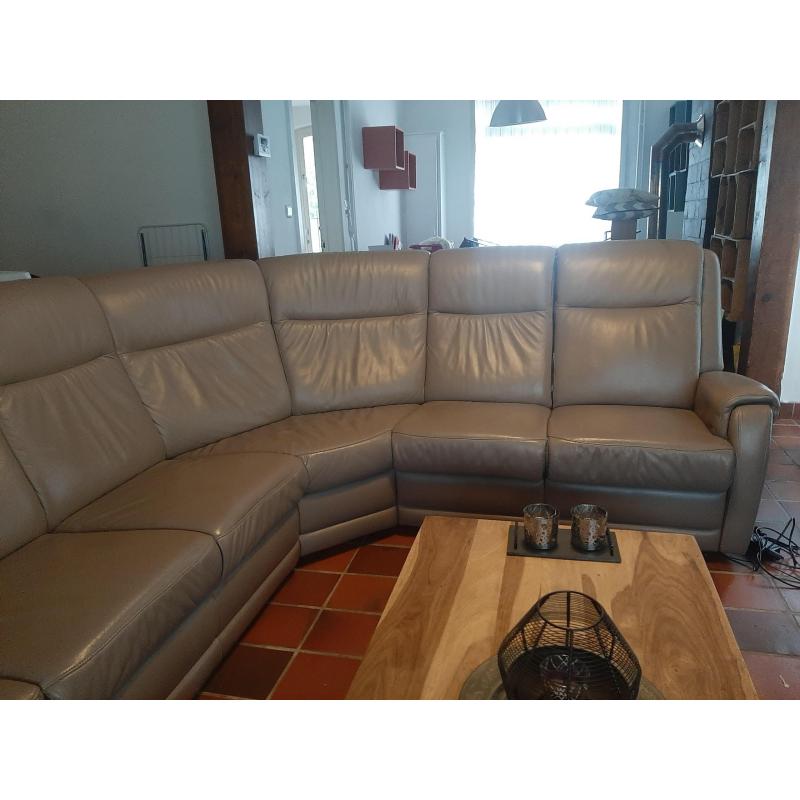 Mooie lederen hoeksalon met 2 relaxzetels