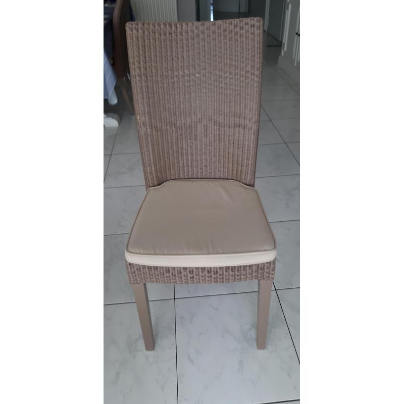 6 stoelen van Loom