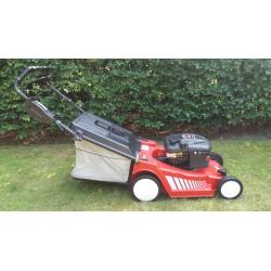 Benzine grasmaaier