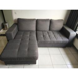 Donkergrijze stoffen hoeksalon met longchair