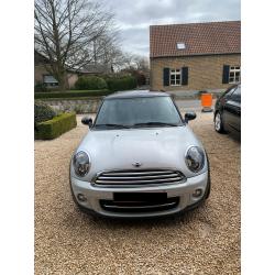Mini Cooper D/2012/110245km/ongevalvrij/prijs n.o.t.k.