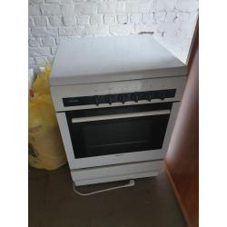 Siemens FD8508  4 pit gasfornuis met oven