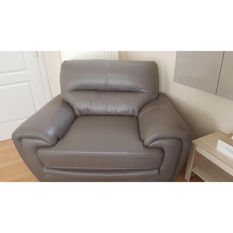 1 zitbank  kleur taupe