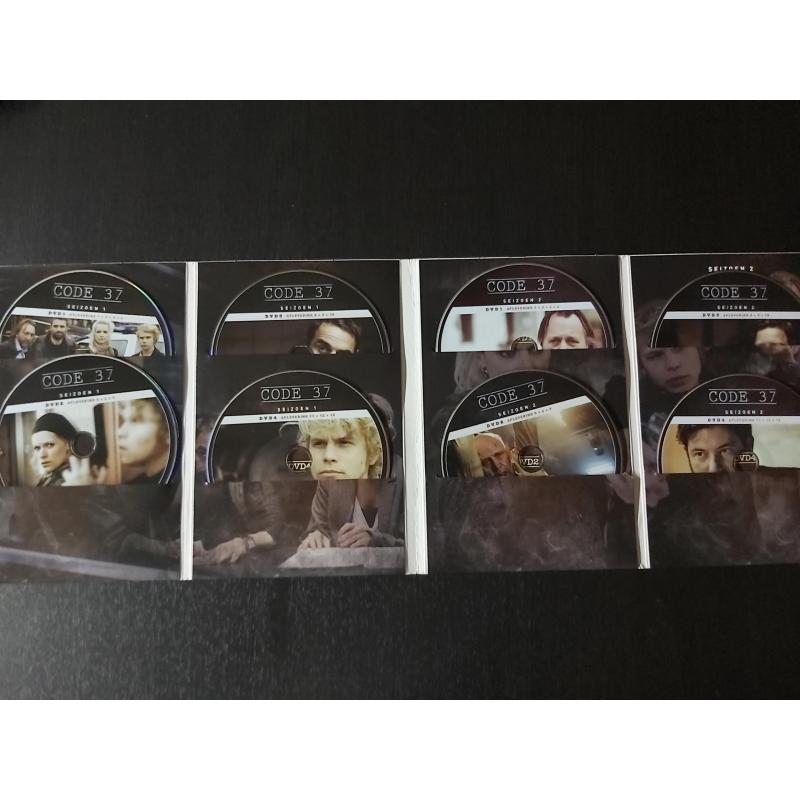 270 dvd's (80% nog in plastic)