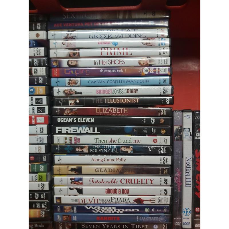 270 dvd's (80% nog in plastic)