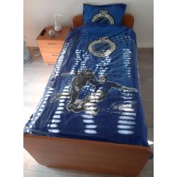 1 persoonsbed   nachtkastje