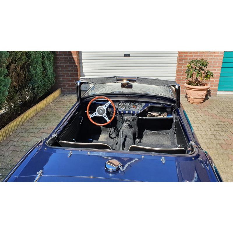 Triumph Spitfire 4 (MK1) 1963  Royal Blue