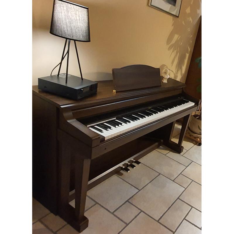 Roland HP 3700 Digitale piano, in zeer goede staat.