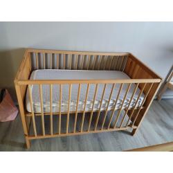 Babybedje met matras