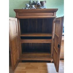 Tv kast/ bureaukast/ computerkast/ barkast