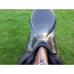 Albion springzadel 17,5 inch