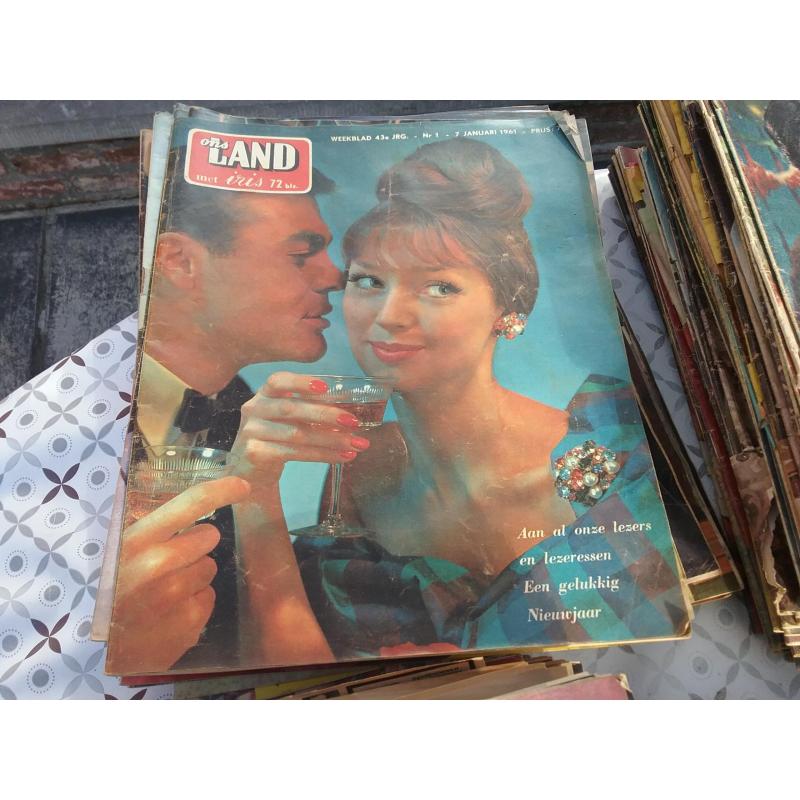 Oude tijdschriften "Ons land" en "Panorama"