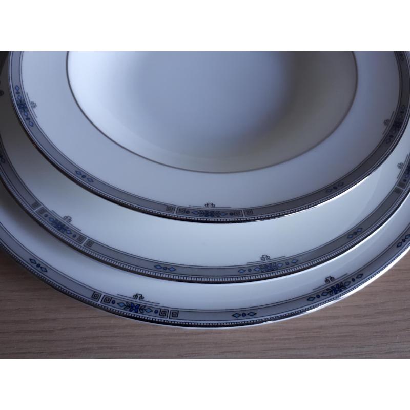 Prachtig servies Wedgwood Amherst 12-delig (80 stuks)