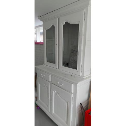 Witte buffetkast