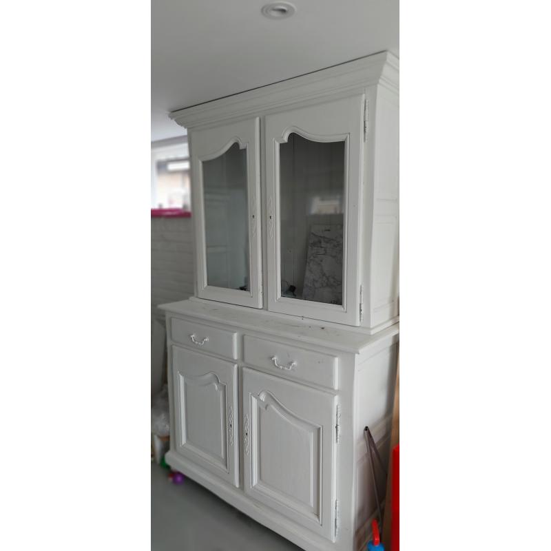 Witte buffetkast