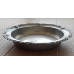 Set van tinnen decoratieve accessoires