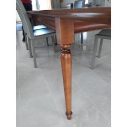 Tafel in massief kerselaar